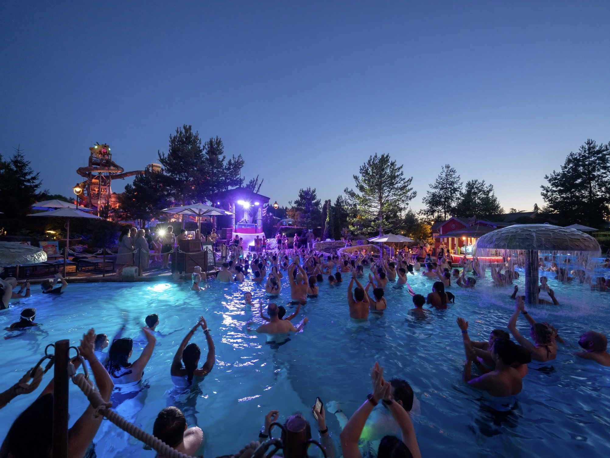 Midsommar in Rulantica: Nordische Sommerfreude trifft auf Wasserspaß